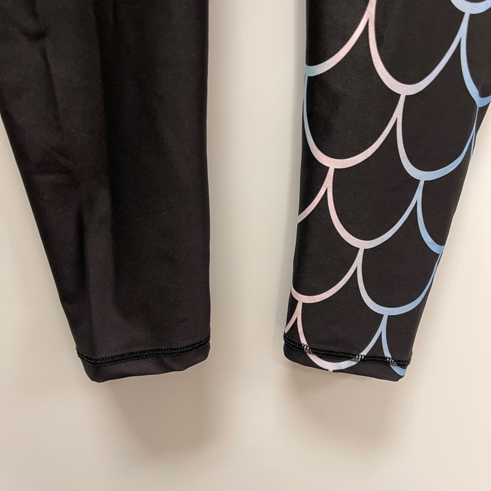 NWOT FEED ME FIGHT ME Phantom Mermaid Endurance Leggings XL - Picture 5 of 7